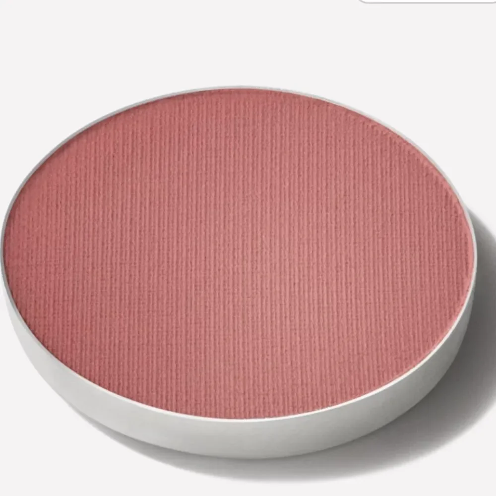 “Royal Rendezvous” Pro Palette Refill MAC Eyeshadow - Picture 2 of 5